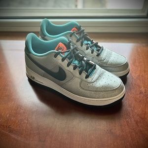 (Like New) Nike Air Force 1 Low GS ‘Sky Nike’